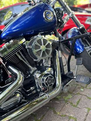 HARLEY-DAVIDSON-SOFTAIL BREAKOUT HARLEY-DAVIDSON-SOFTAIL BREAKOUT-2015