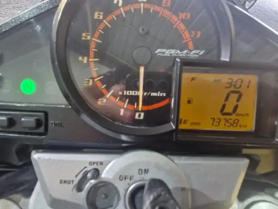 HONDA-CB 300R-2015