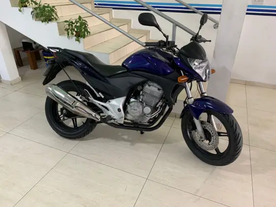 HONDA CB 300R 