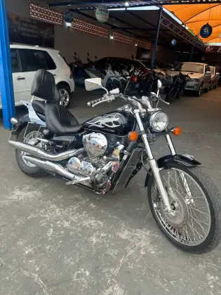 HONDA SHADOW 750 