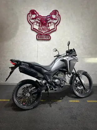 HONDA-XRE 300 SAHARA-2024