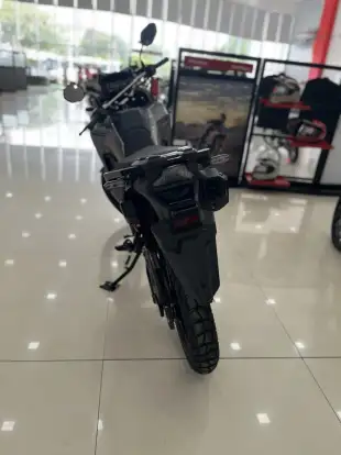HONDA-XRE 300 SAHARA-2025