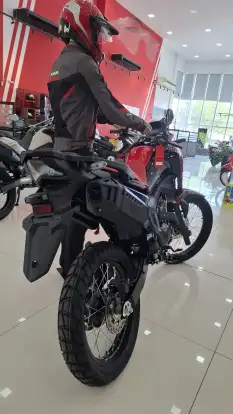 HONDA-XRE 300 SAHARA-2025