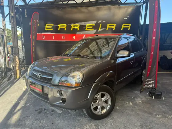 HYUNDAI TUCSON 2.0 MPFI GLS 16V 143CV 2WD FLEX 4P AUTOMÁTICO HYUNDAI TUCSON 2.0 MPFI GLS 16V 143CV 2WD FLEX 4P AUTOMÁTICO
