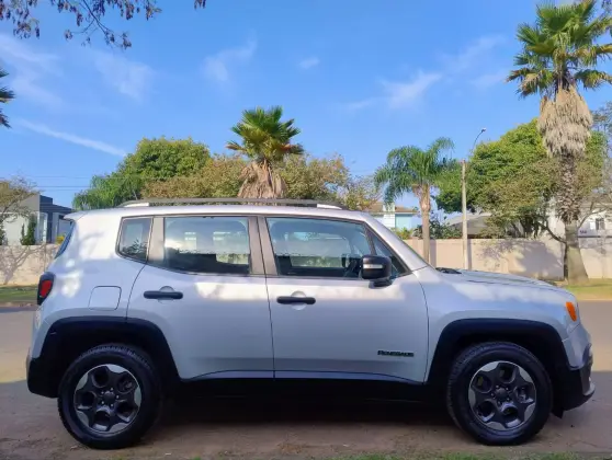 JEEP RENEGADE 1.8 16V FLEX SPORT 4P AUTOMÁTICO