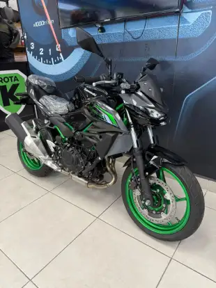 KAWASAKI-Z500 SE-2025