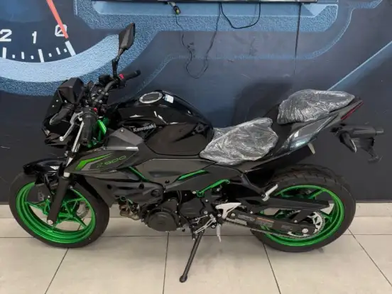 KAWASAKI-Z500 SE KAWASAKI-Z500 SE-2025