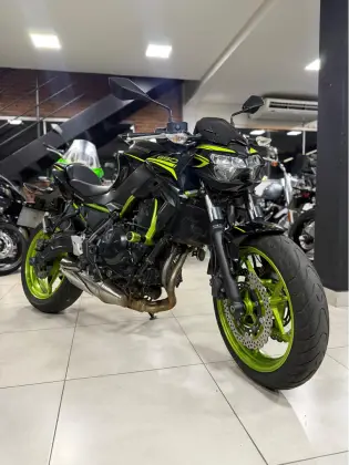 KAWASAKI Z650 ABS 