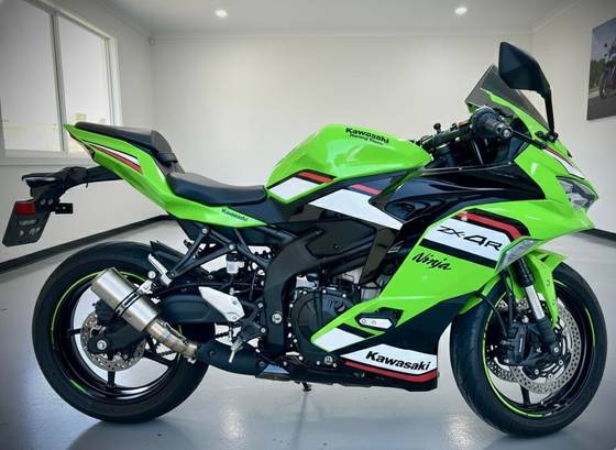 Comprar Moto Kawasaki Ninja-zx-4r a partir de 2024 Usada, Seminova