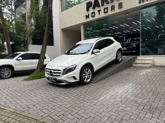 MERCEDES-BENZ GLA 200 1.6 CGI ADVANCE 16V TURBO FLEX 4P AUTOMÁTICO