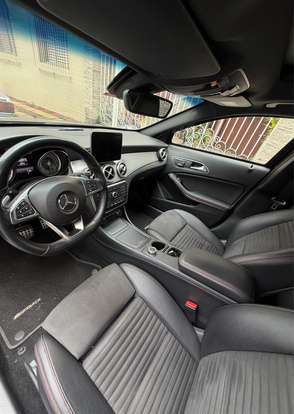MERCEDES-BENZ-GLA 250-2016