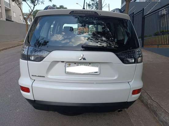 MITSUBISHI-OUTLANDER-2.0 16V GASOLINA 4P AUTOMÁTICO MITSUBISHI-OUTLANDER-2012