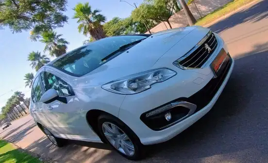 PEUGEOT-408-2018