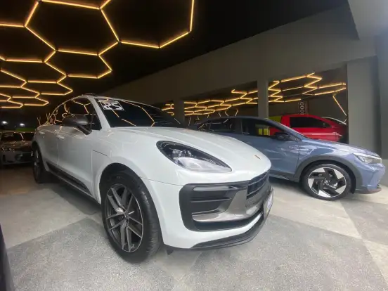 PORSCHE-MACAN-2025