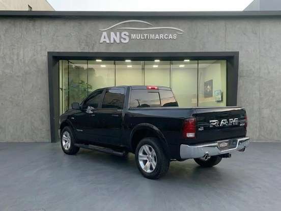 RAM-CLASSIC-5.7 V8 GASOLINA LARAMIE CD 4X4 AUTOMÁTICO RAM-CLASSIC-2022