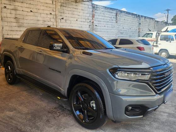 RAM RAMPAGE 2.0 HURRICANE 4 TURBO GASOLINA R/T 4X4 AUTOMÁTICO