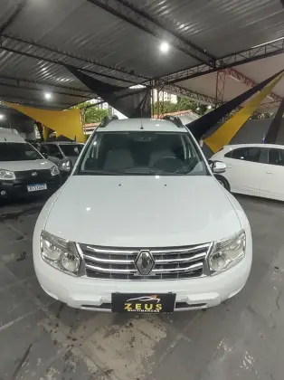RENAULT DUSTER 2.0 DYNAMIQUE 4X2 16V FLEX 4P AUTOMÁTICO