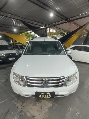RENAULT-DUSTER-2015