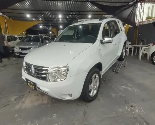 RENAULT-DUSTER-2015