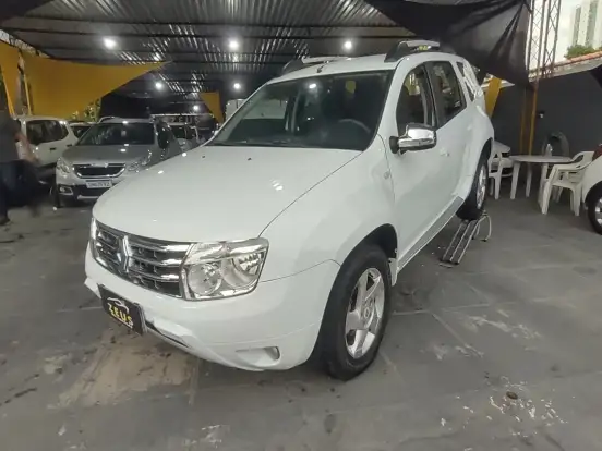 RENAULT-DUSTER-2.0 DYNAMIQUE 4X2 16V FLEX 4P AUTOMÁTICO RENAULT-DUSTER-2015