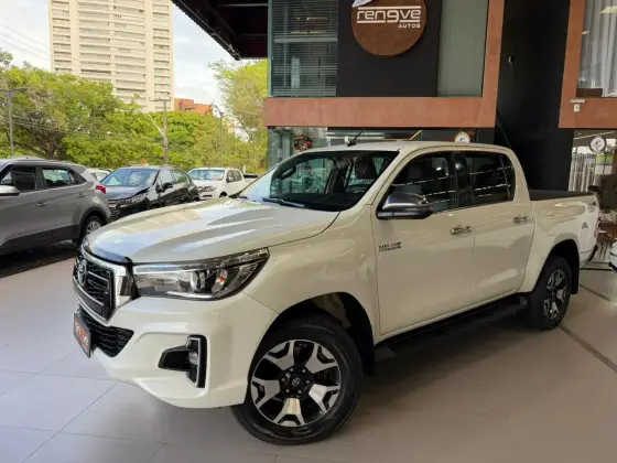TOYOTA HILUX 2.8 SRX 4X4 CD 16V DIESEL 4P AUTOMÁTICO