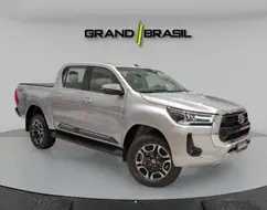 TOYOTA HILUX 2.8 D-4D TURBO DIESEL CD SRV 4X4 AUTOMÁTICO TOYOTA HILUX 2.8 D-4D TURBO DIESEL CD SRV 4X4 AUTOMÁTICO