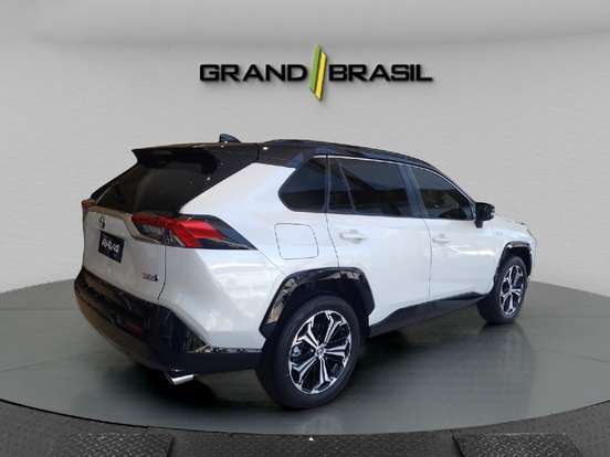 TOYOTA-RAV4-2024