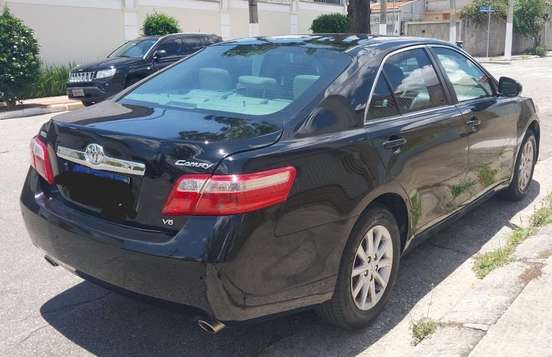 TOYOTA-CAMRY-2011