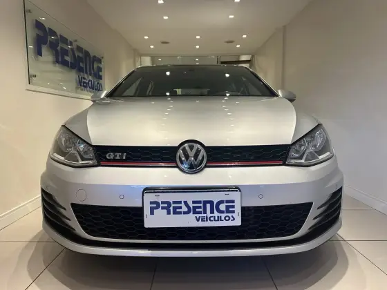 VOLKSWAGEN GOLF 2.0 TSI GTI 16V TURBO GASOLINA 4P AUTOMÁTICO
