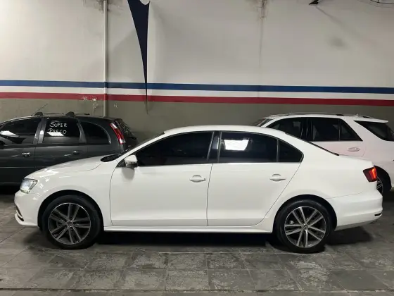 VOLKSWAGEN JETTA 2.0 TSI HIGHLINE 211CV GASOLINA 4P TIPTRONIC