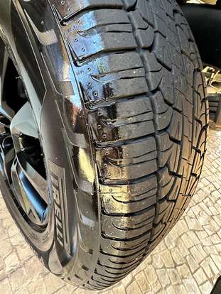 VOLKSWAGEN-AMAROK-2021