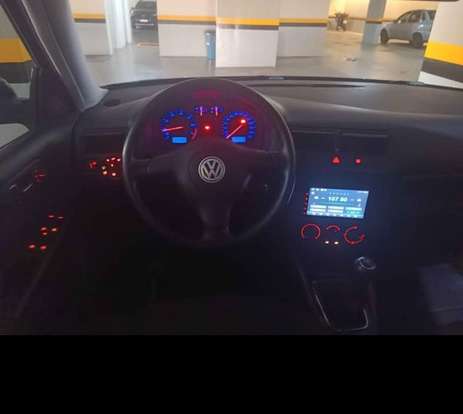VOLKSWAGEN-GOLF-2001