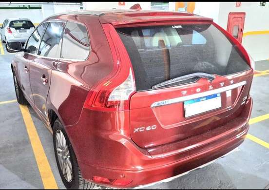 VOLVO-XC60-2016