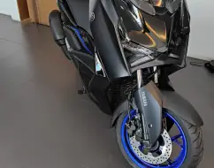 YAMAHA XMAX 300 CONNECTED ABS YAMAHA XMAX 300 CONNECTED ABS