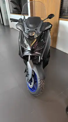 YAMAHA-XMAX 300 CONNECTED ABS-2026
