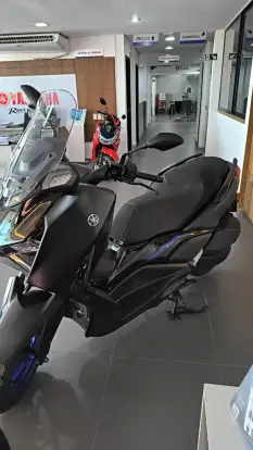 YAMAHA-XMAX 300 CONNECTED ABS-2026