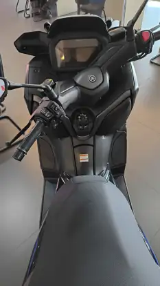 YAMAHA-XMAX 300 CONNECTED ABS-2026