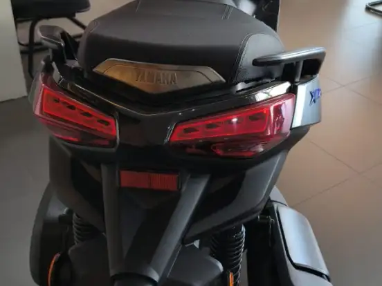 YAMAHA-XMAX 300 CONNECTED ABS YAMAHA-XMAX 300 CONNECTED ABS-2026