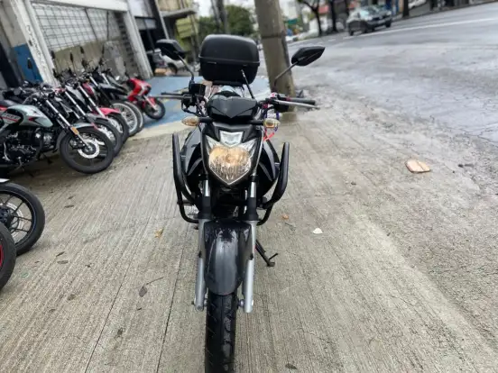 YAMAHA-YS 250 FAZER-2014