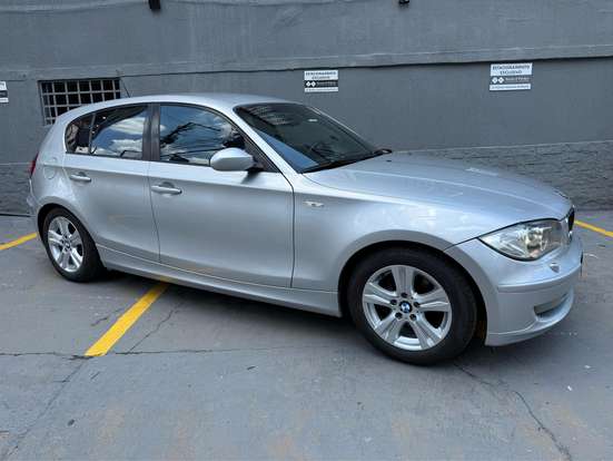 BMW-120i-2009
