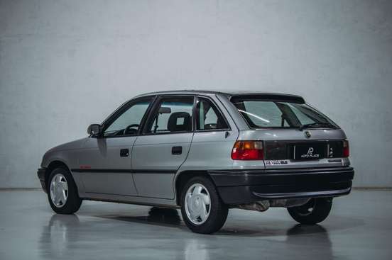 CHEVROLET-ASTRA-1995