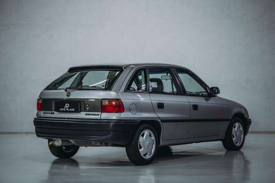 CHEVROLET-ASTRA-1995