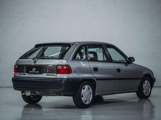 CHEVROLET-ASTRA-2.0 MPFI GLS 8V GASOLINA 4P MANUAL CHEVROLET-ASTRA-1995
