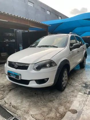 FIAT PALIO 1.6 TREKKING WEEKEND 16V FLEX 4P MANUAL