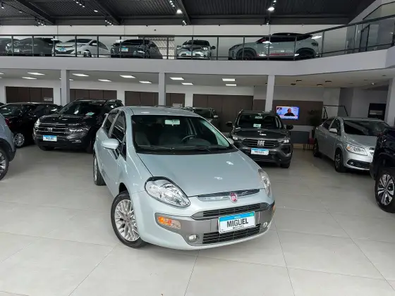FIAT PUNTO 1.6 ESSENCE 16V FLEX 4P MANUAL
