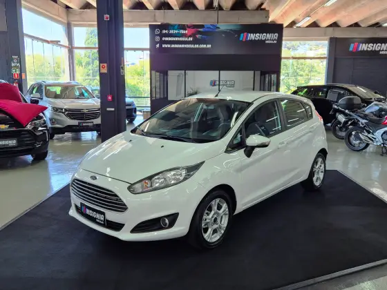 FORD FIESTA 1.6 SE HATCH 16V FLEX 4P POWERSHIFT