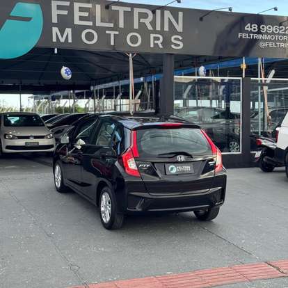 HONDA-FIT-2014