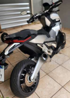 HONDA-X-ADV-2018