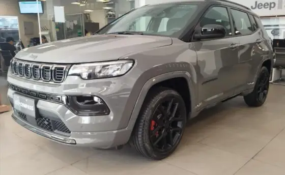 JEEP COMPASS 2.0 HURRICANE 4 TURBO GASOLINA BLACKHAWK AT9 JEEP COMPASS 2.0 HURRICANE 4 TURBO GASOLINA BLACKHAWK AT9