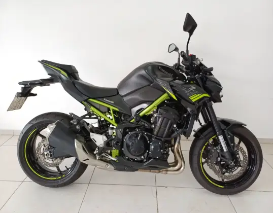 KAWASAKI Z900 